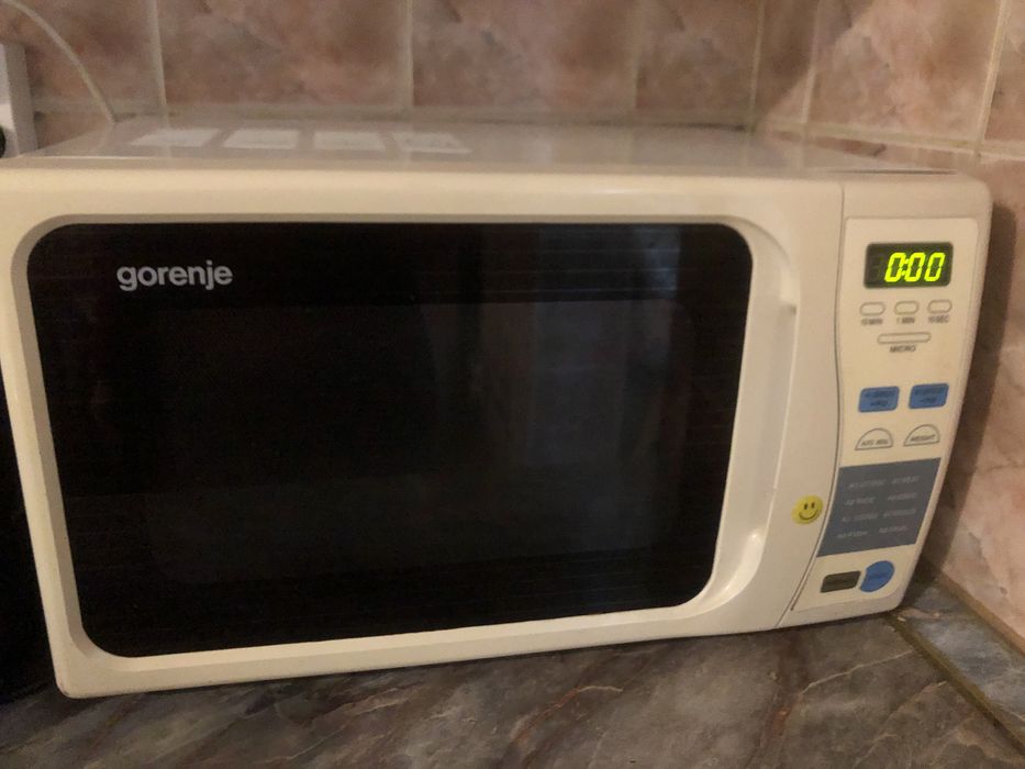 Urgent !!! Cuptor cu microunde Gorenje (pt piese sau se poate repara)