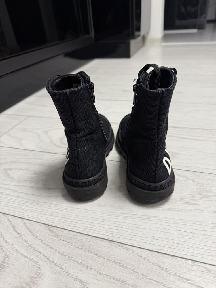 Bocanci Dkny nr 33/34