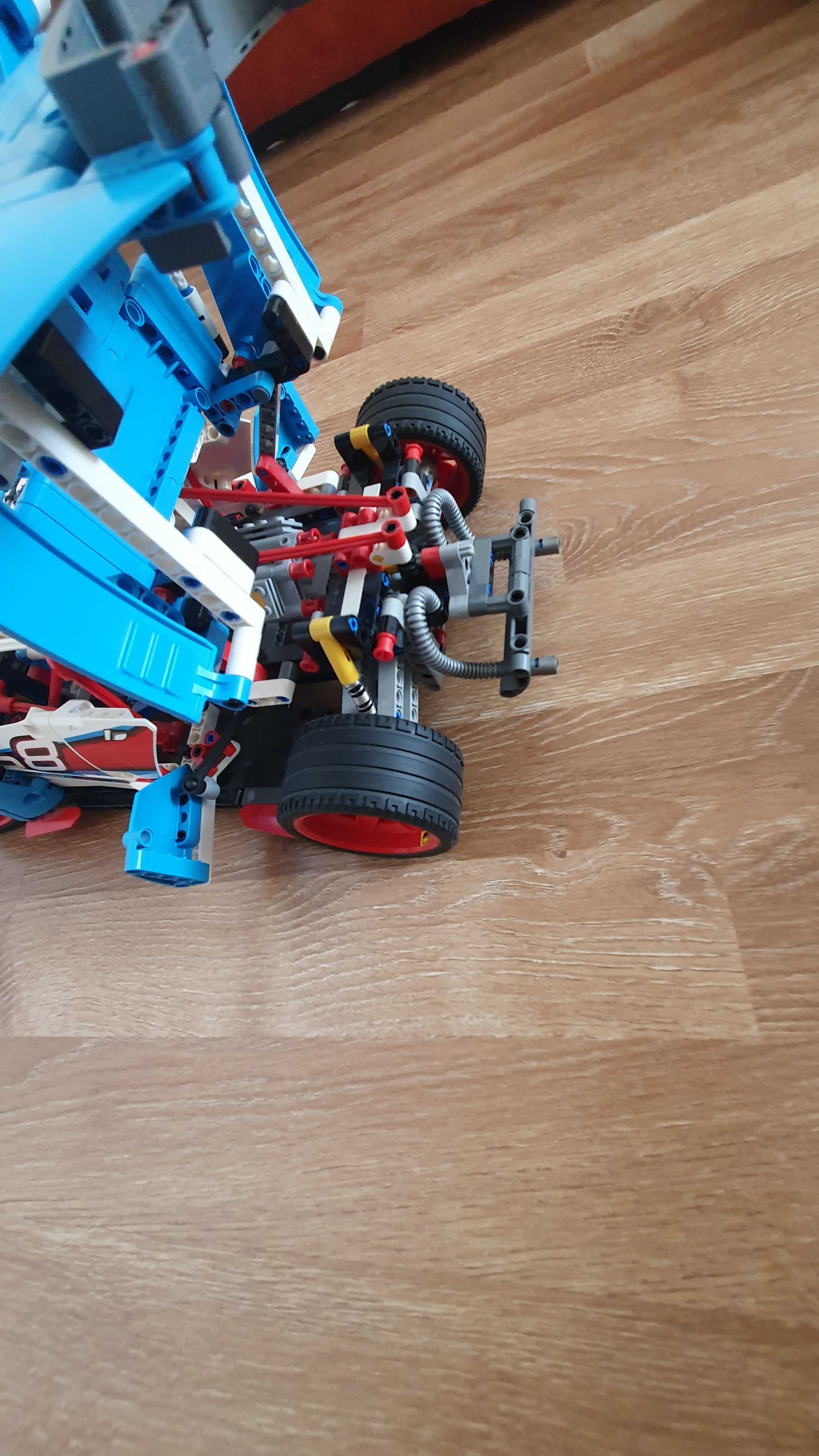42077 LEGO Technic Rally Car