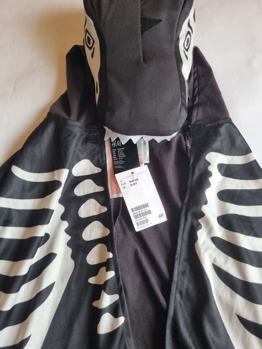 Хелоуин/маскараден костюм - наметало H&M със скелет на дракон, 104/140