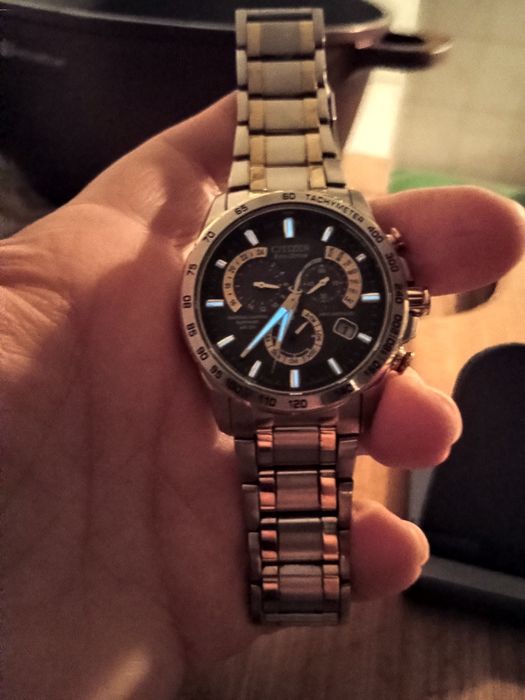 Ceas cronograf Citizen Eco Drive Radio Solar E650 
Angre