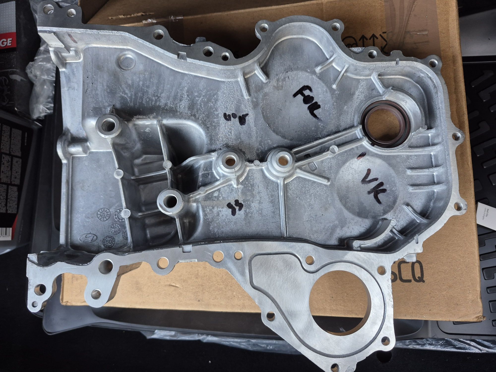 Капак за ангренажна верига hyundai i20 1.2  78 кс