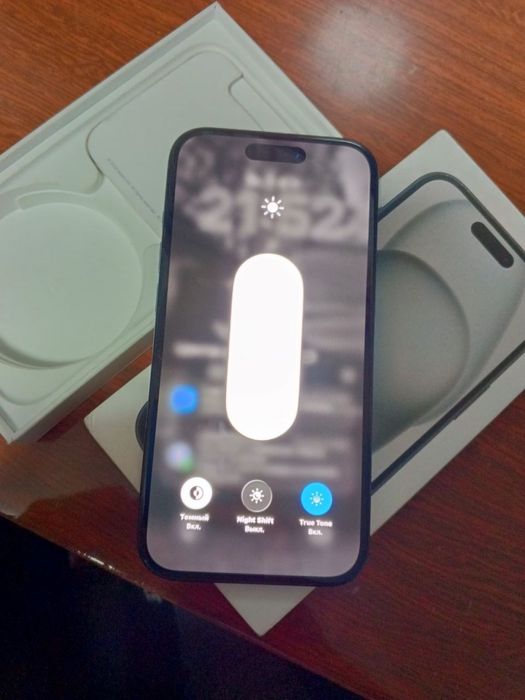 Продам айфон 15 128гиг