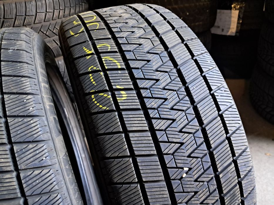 Anvelope second iarna 235 50 R18 GripMaxx
