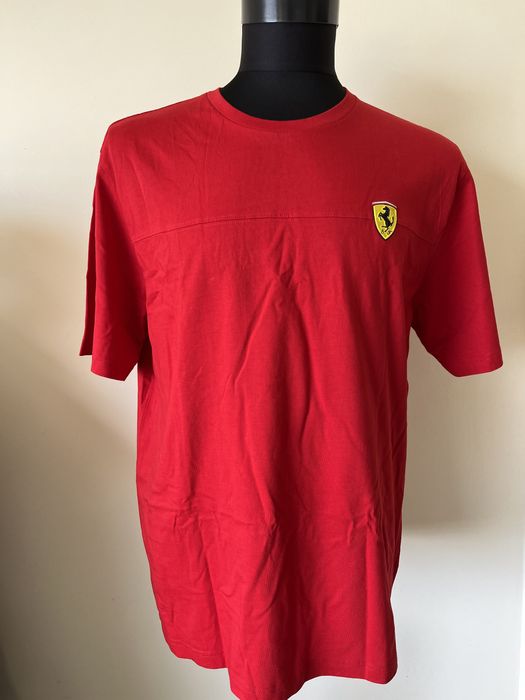 Tricou Ferrari , autentic , nou