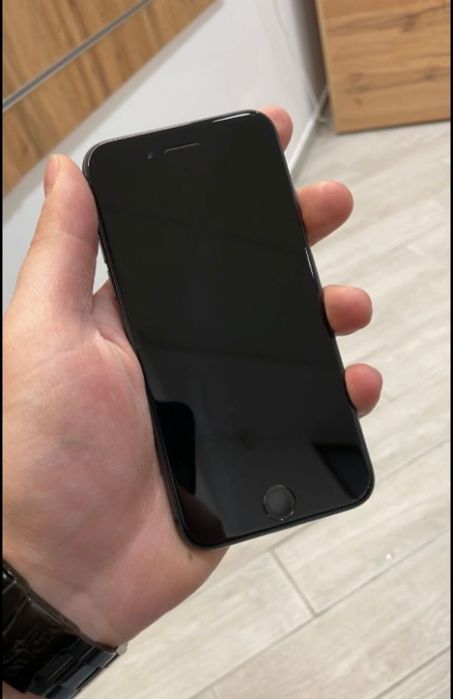 Айфон 8 64 Гб сатылады