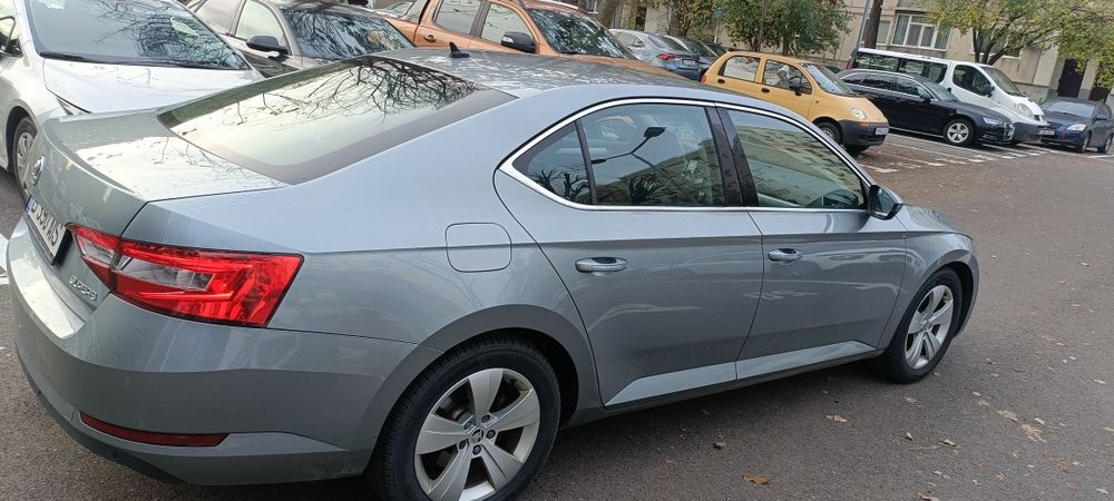 Skoda Superb 190cp