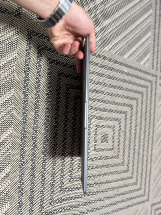 Макбук эйр 2020, 256 гигабайт core i3