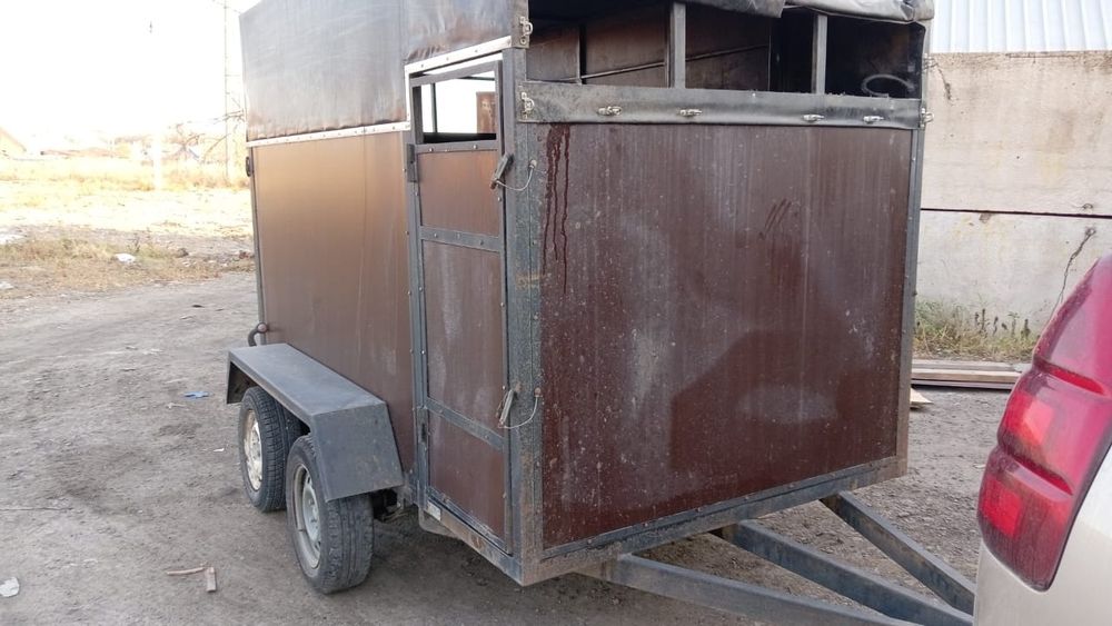 Продам почти новую коневозку