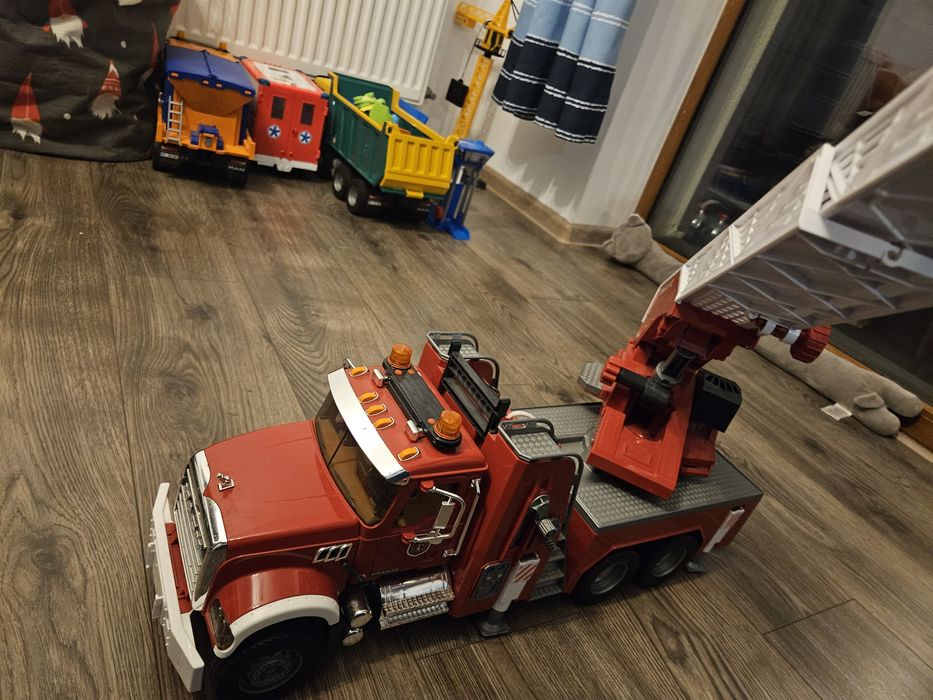 Camion de pompieri Scania cu scara - Bruder 3591