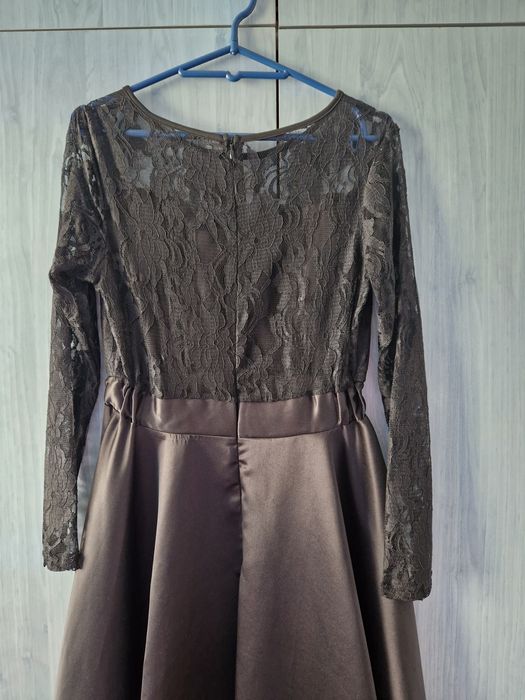 Rochie mini elegantă cu fustă asimetrica