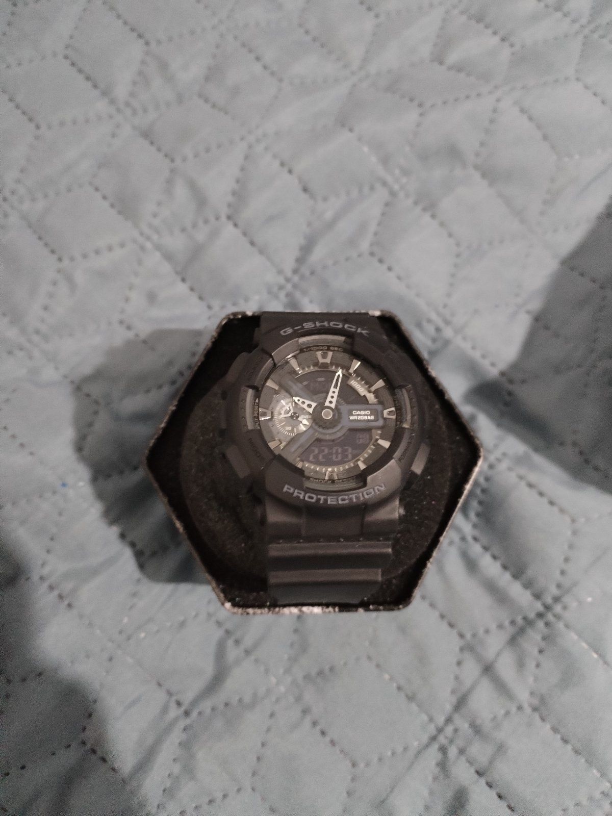 Часовник G-Shock