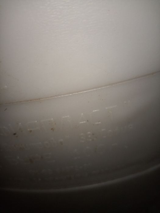 Пластмасови бидони за хранителни цели