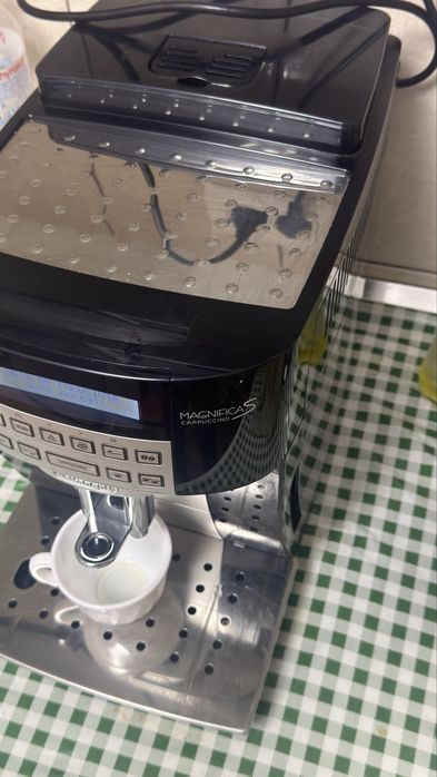 Aparat de cafea Delonghi Magnifica S