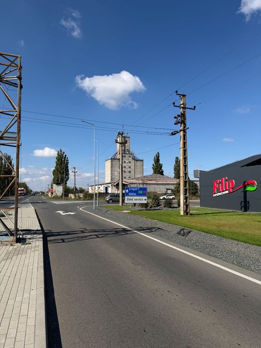 Vand sau inchiriez teren platforma de beton langa autostrada
