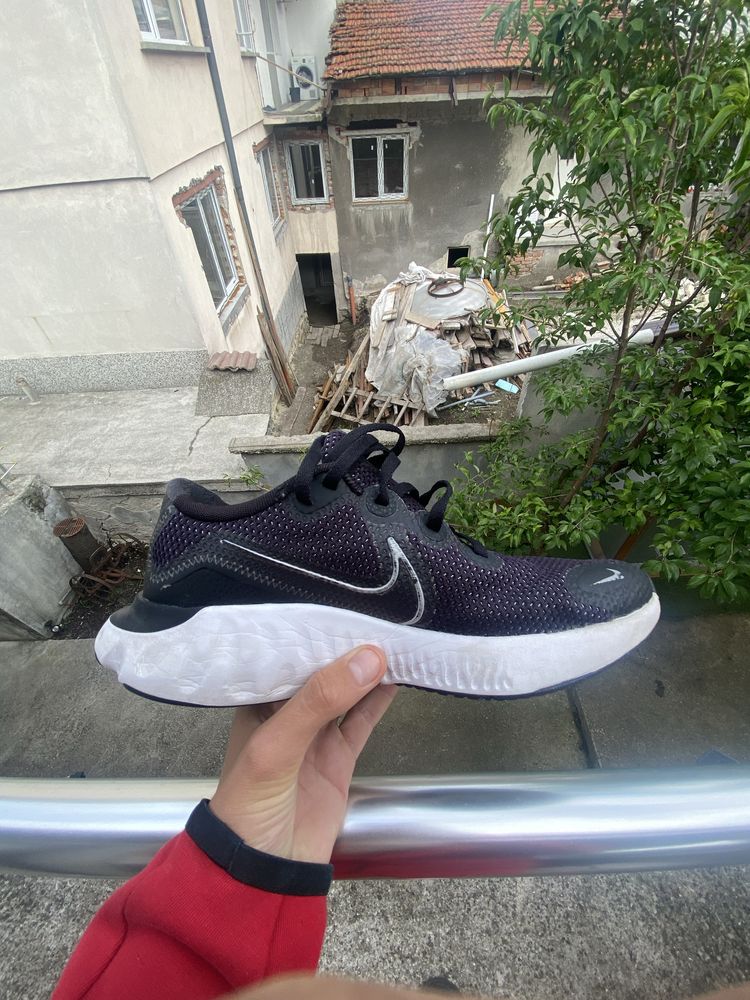 Nike renew shoes