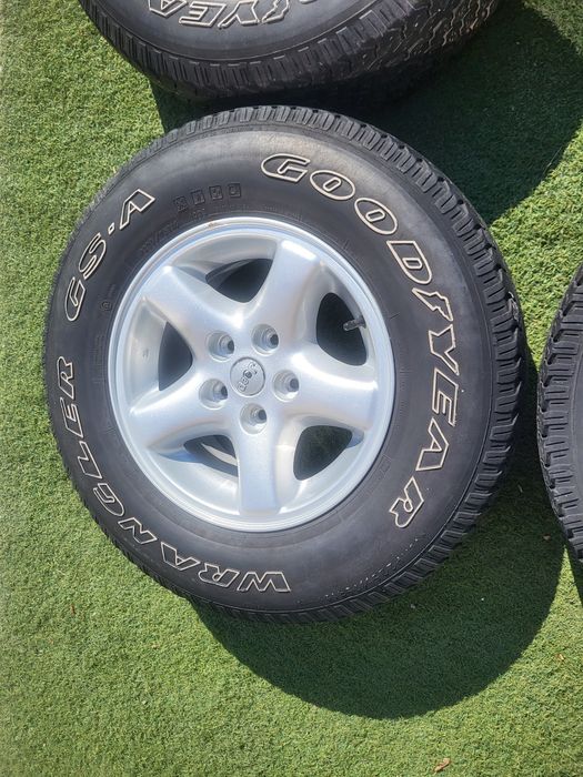 15 5x114.3 Jeep лети джанти 5х114.3