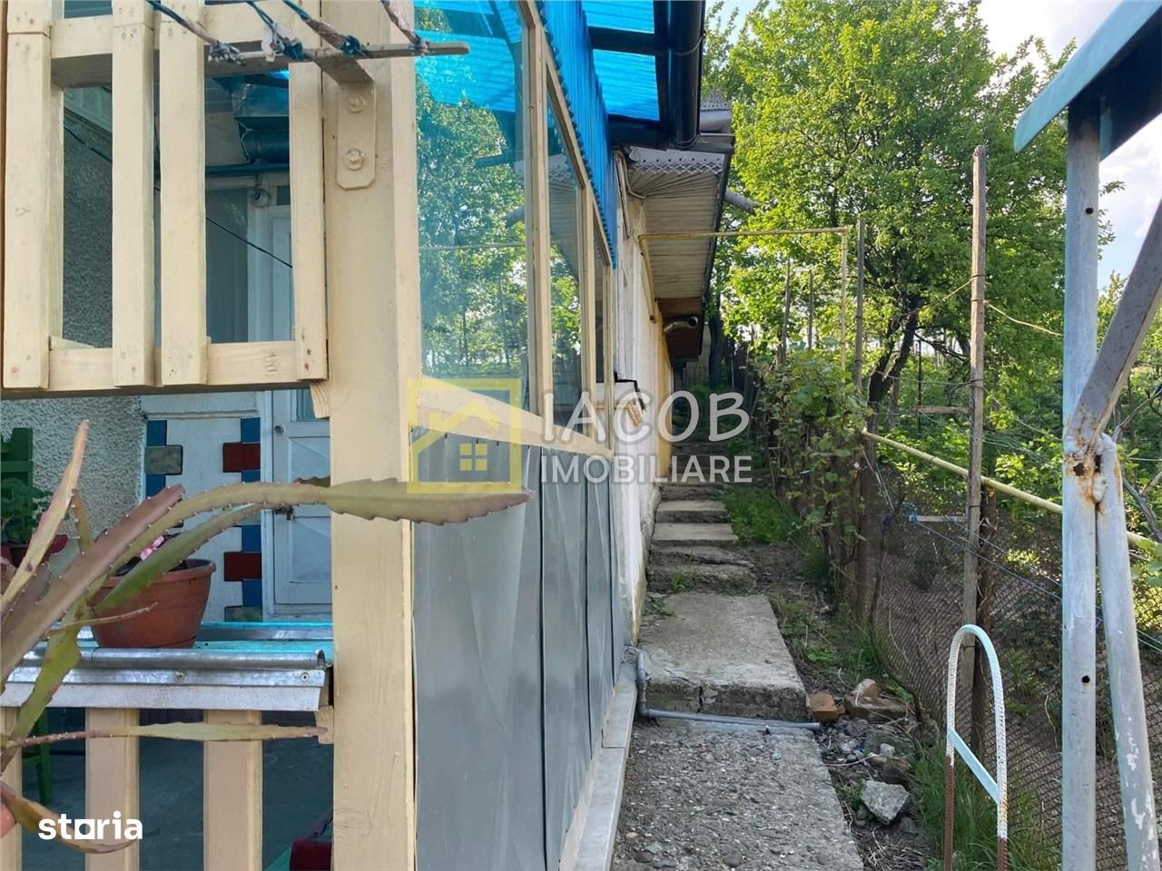 Apartament la casa cu 3 camere, Magura, Bacau