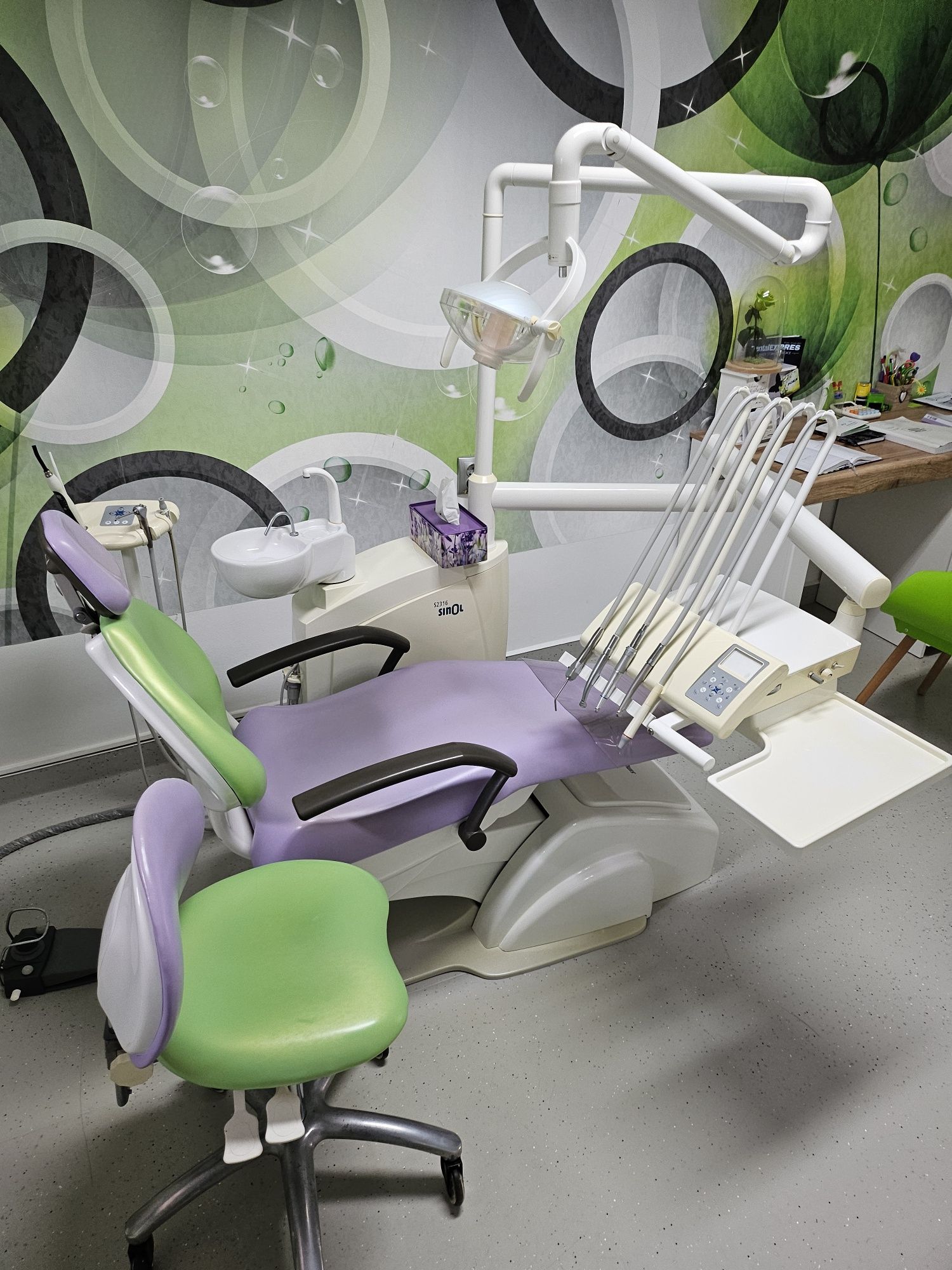 Unit dentar (Scaun stomatologic)