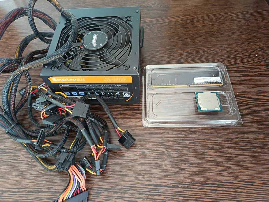 Vând componente PC