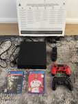 PlayStation 4 Slim, 2 manete, Ca nou