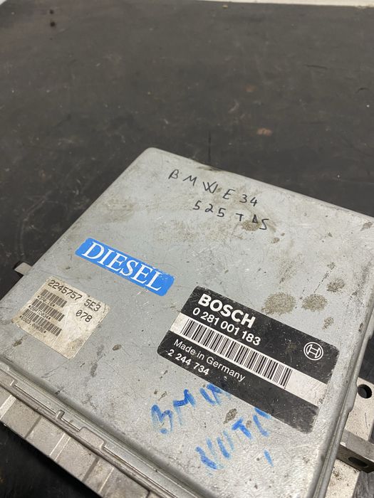 Calculator ECU BMW Seria 5 E34 525tds 2.5 diesel 2244734 / 02810011383