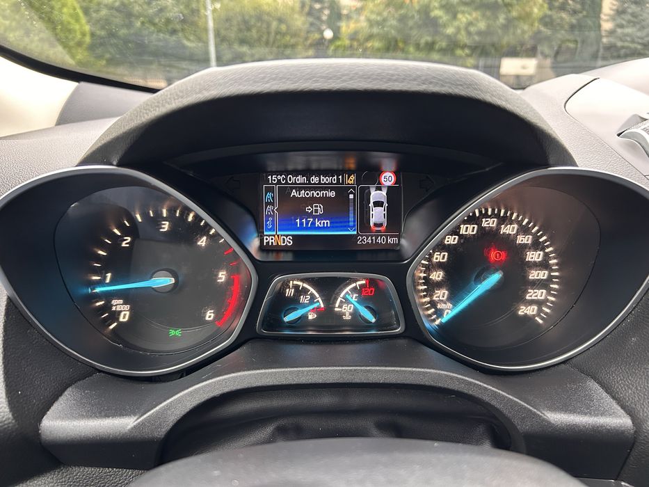 Ford Kuga Sport Platinum An2015/07 vă 4x4 •Garanție Rate fixe