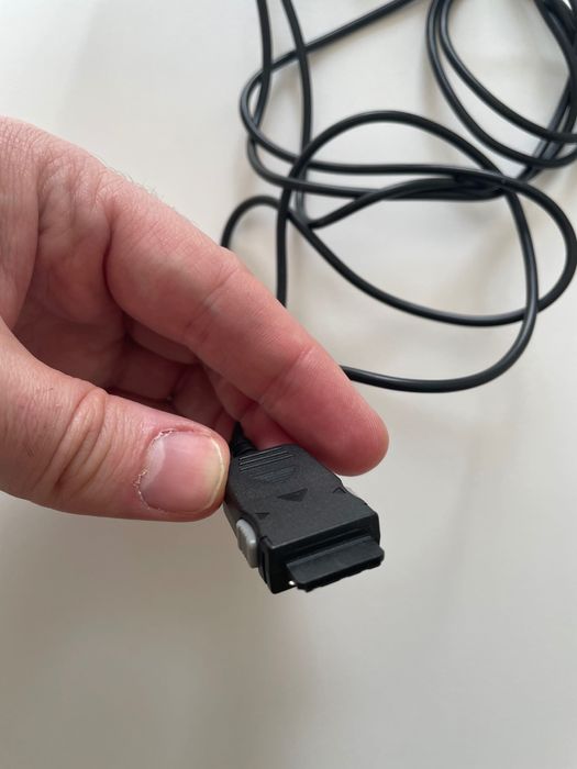 Vand incarcatoare si cabluri pentru telefoane mobile sau tablete