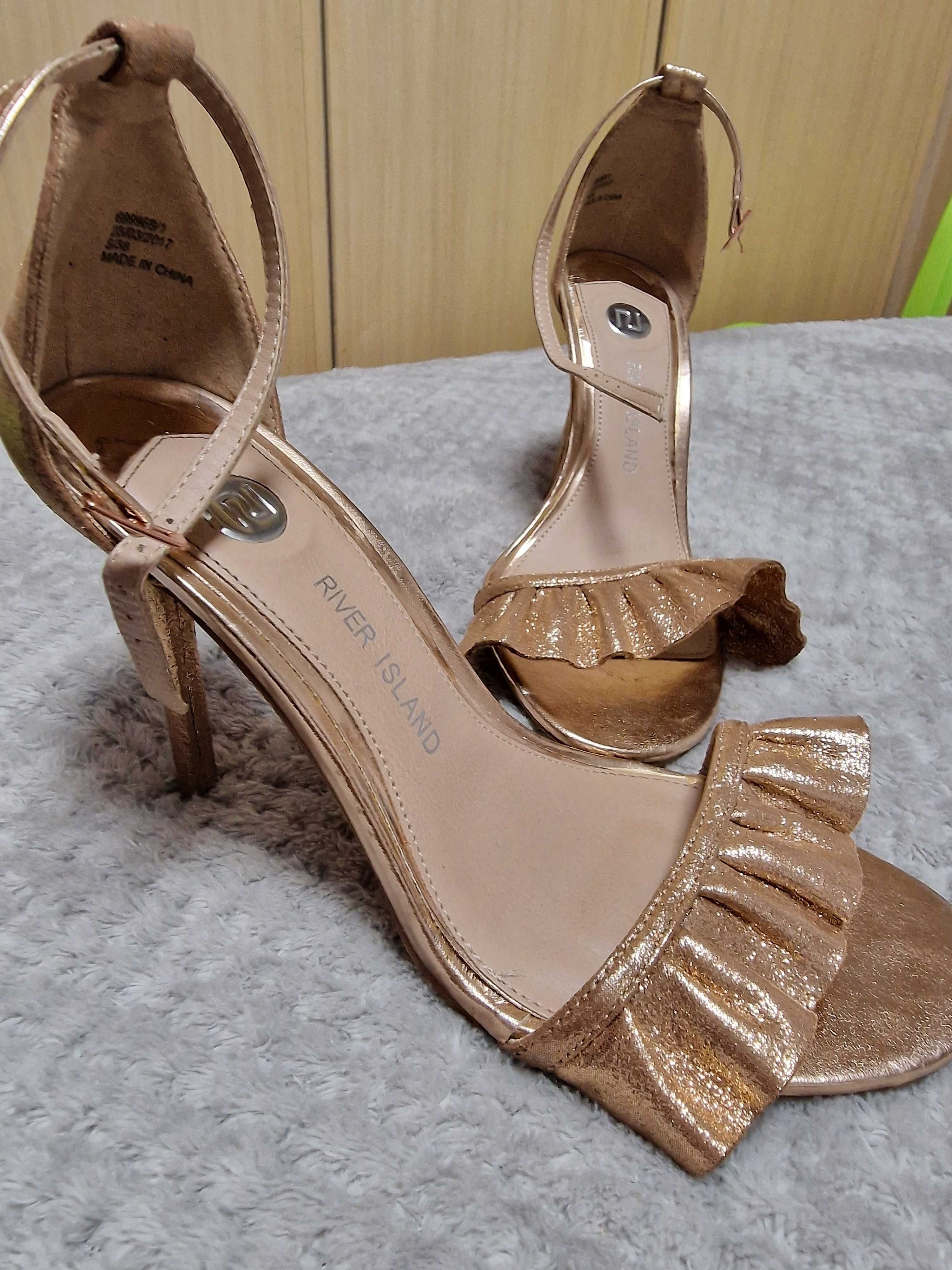 Sandale aurii River Island marimea 38