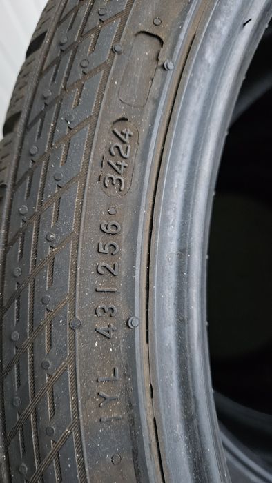 Anvelope iarna 245 40 20 Nokian