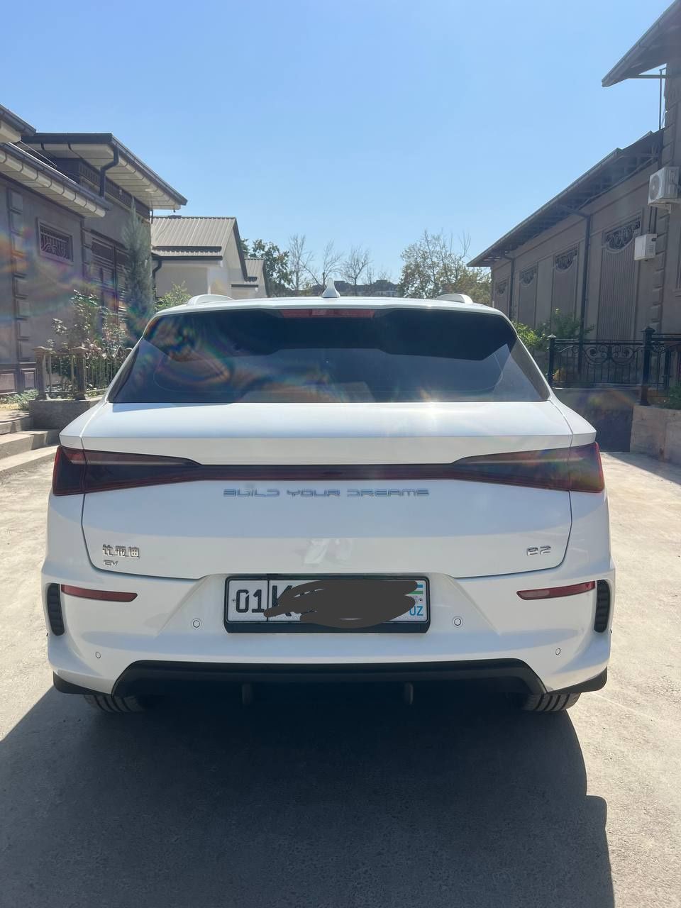 BYD E2 Oq Idiyal sastayana