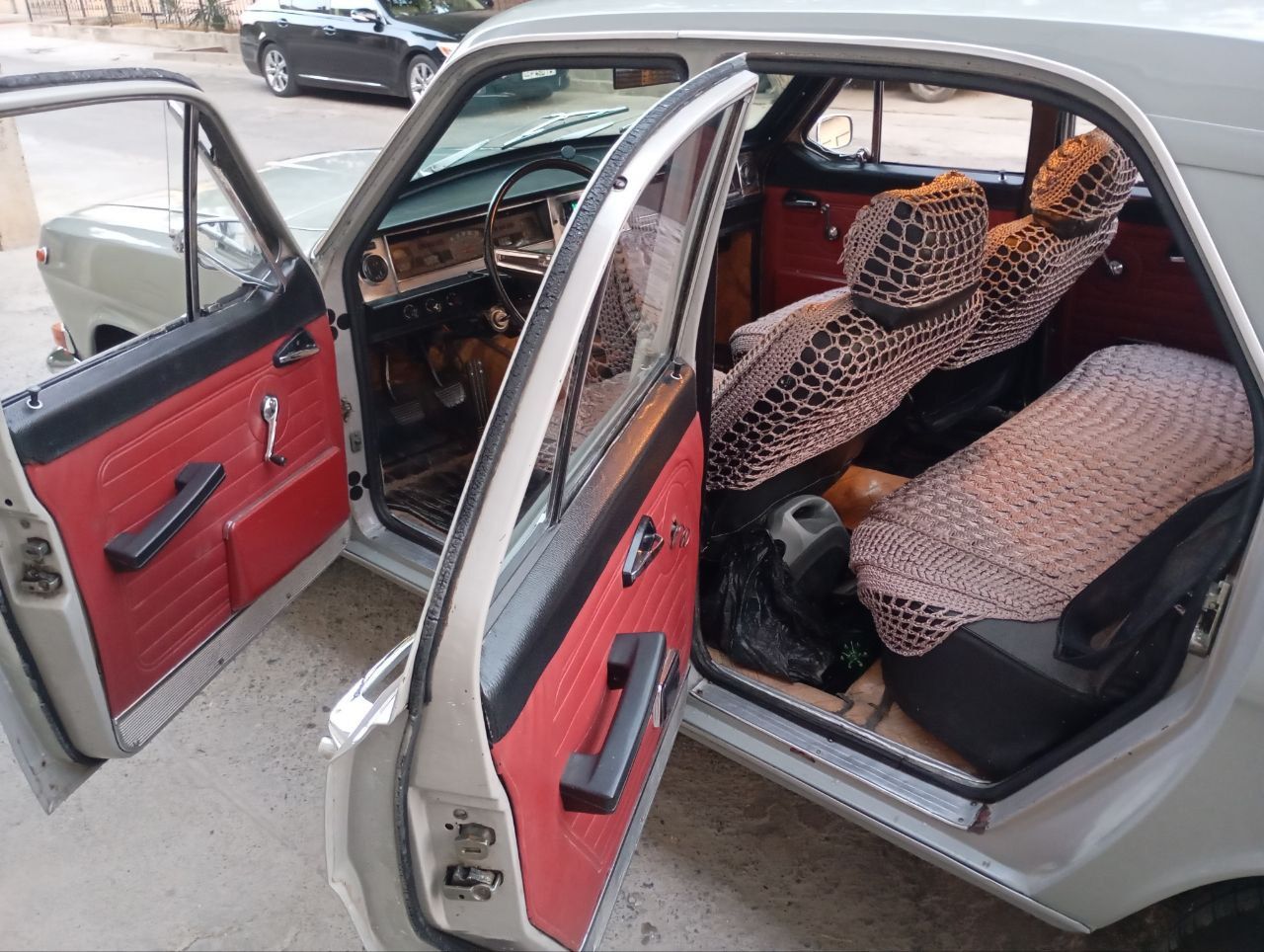 Gaz 2401 sotiladi