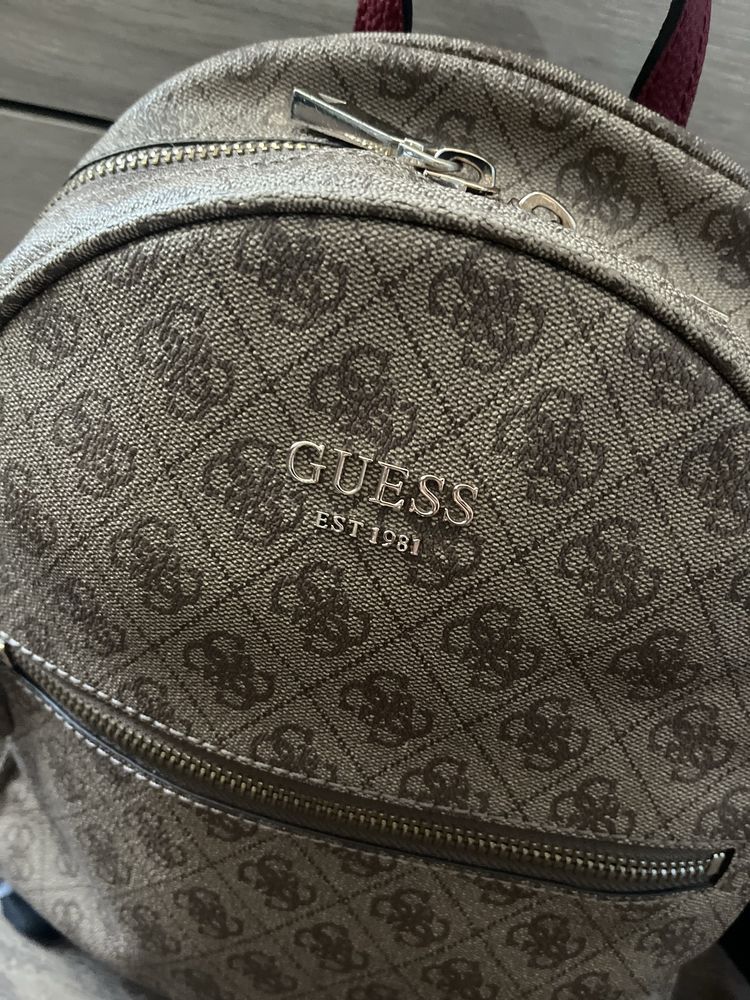 Guess Vicky дамска раница