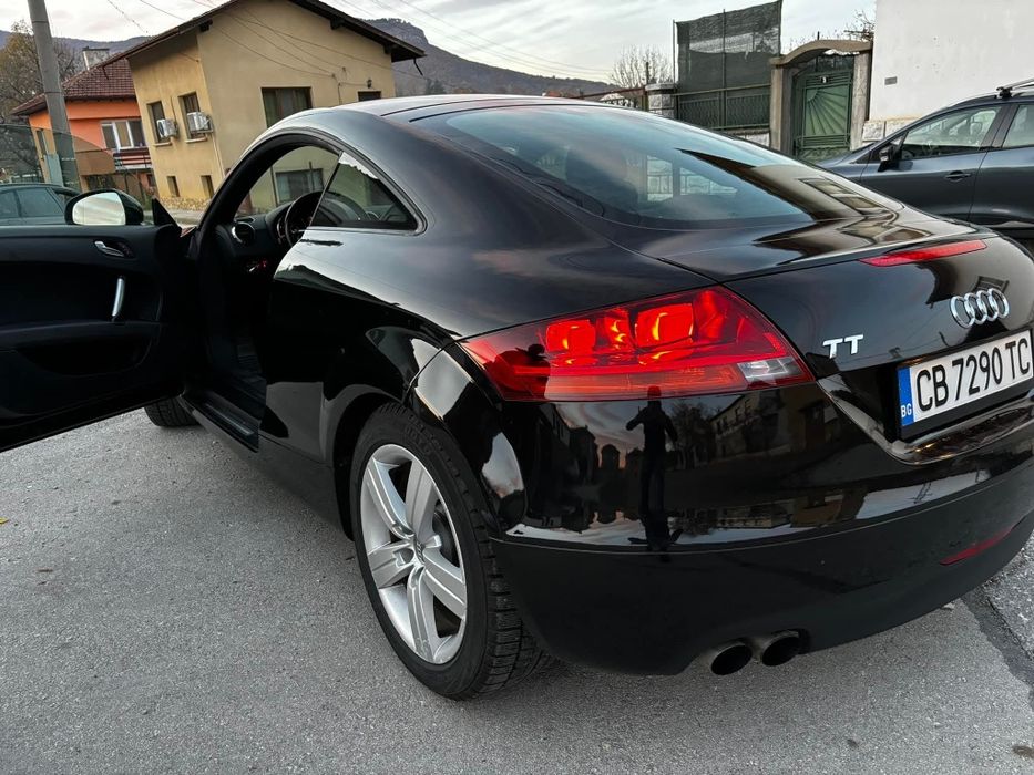 Audi TT новият модел всичко редовно и обслужено