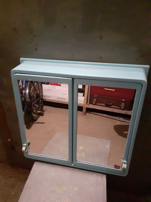 DULAP SUSPENDAT BAIE, cu doua usi cu oglinzi, din PVC, culoare BLEU