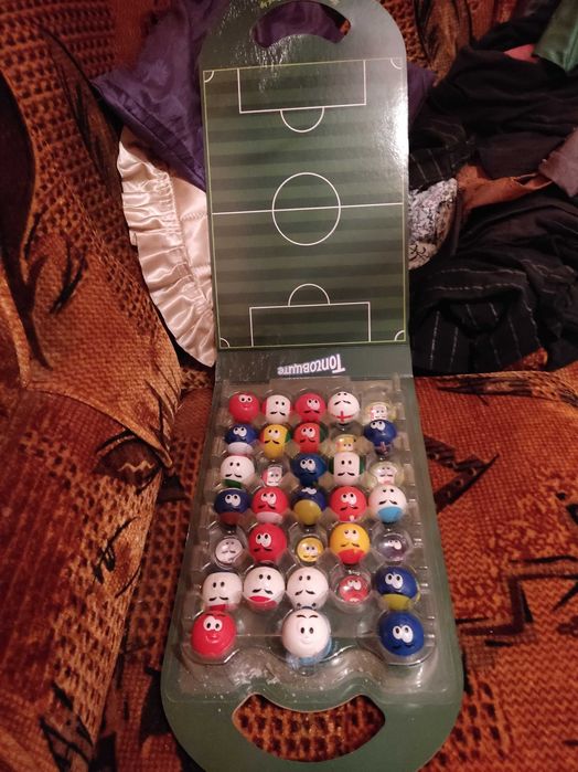 Топчо България- подпис Бербатов.Топчовците Кауфланд-цял запълнен албум