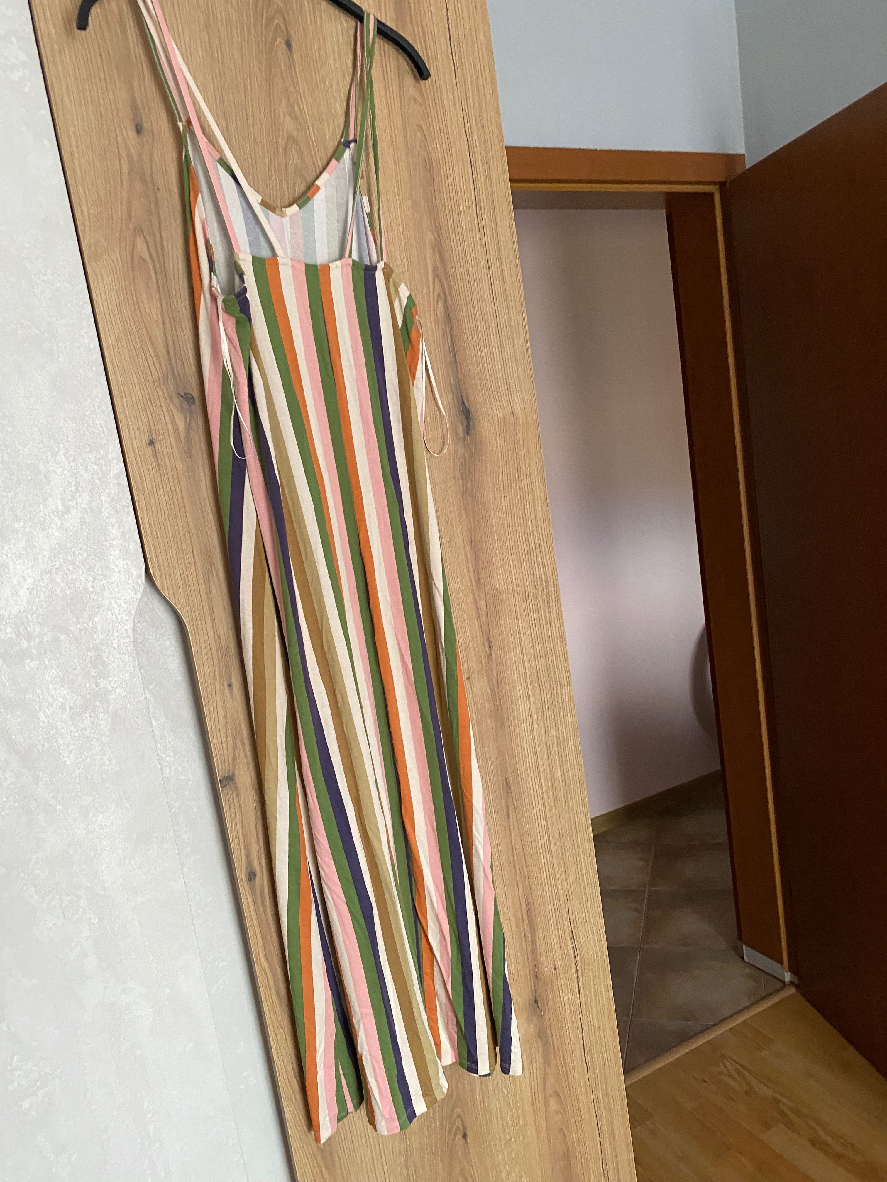 Дълга рокля Pull&Bear