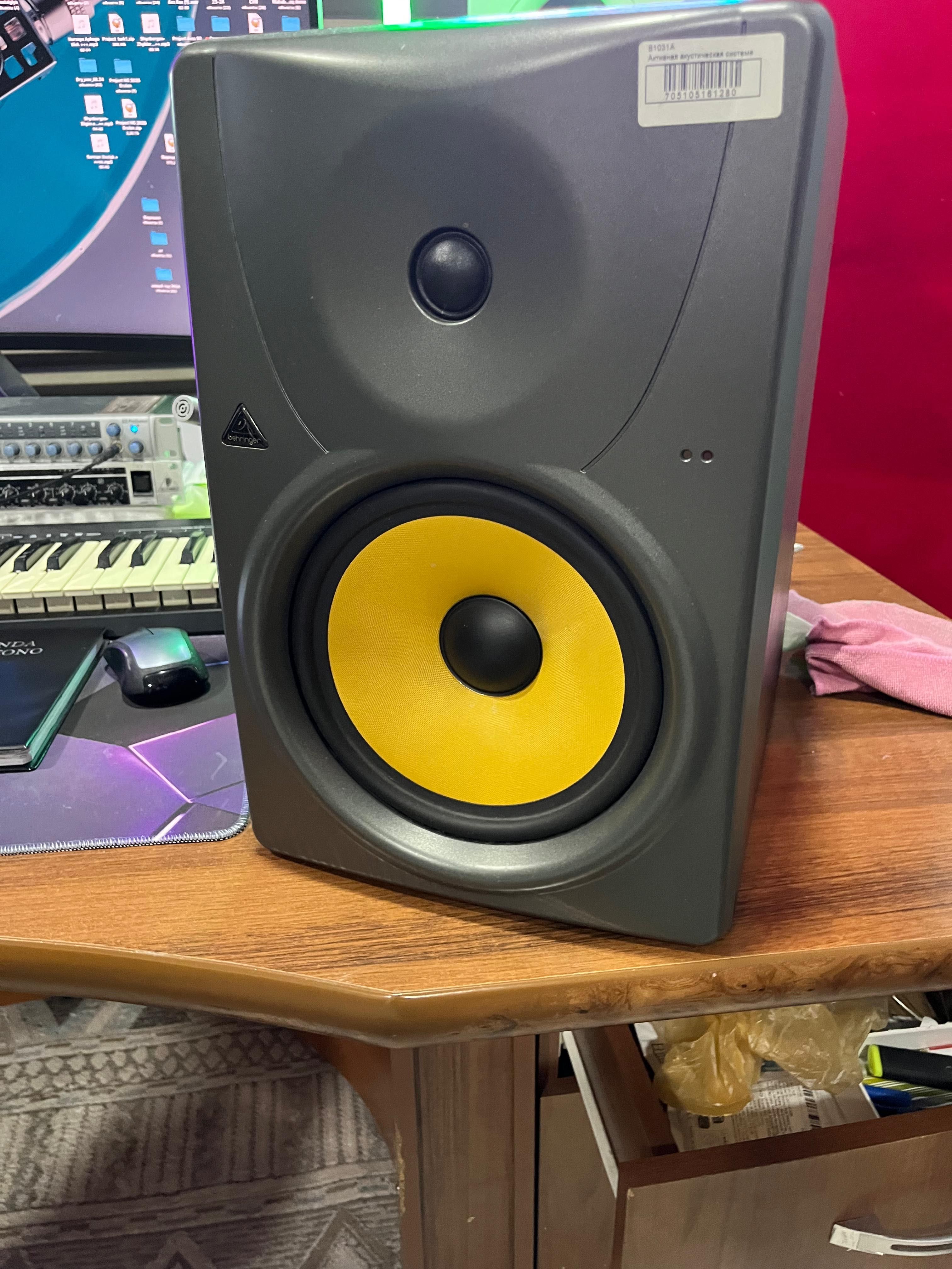 Студийные мониторы Behringer Truth B1031A