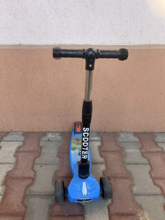 Trotineta copii Scooter Paw Patrol cu lumini