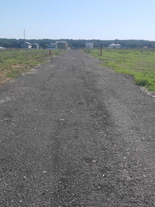 Branesti vanzare terenuri 764/1000mp CU UTILITATI langa lac si padure