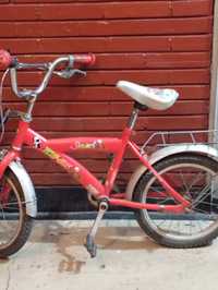 Bicicleta DHS de copii