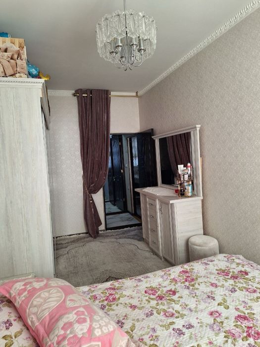 Kvartira sotiladi 3 xona 72kv