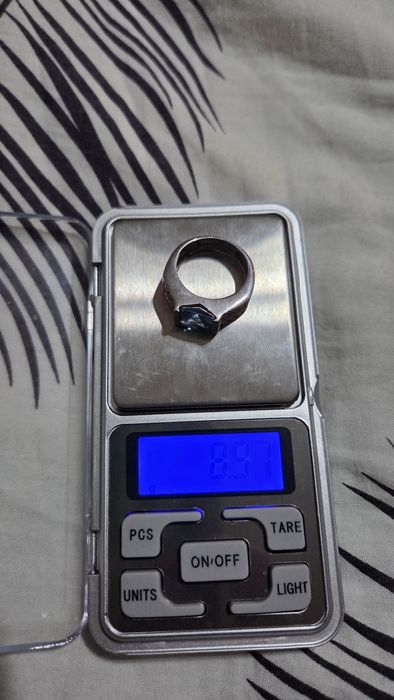 Vand inel de argint cu piatra albastra marimea 9