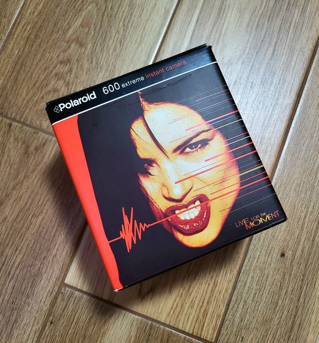 Aparat foto Polaroid 600 extreme