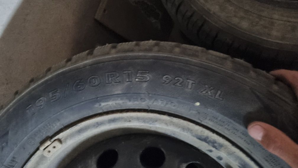 Зимние шины на R15