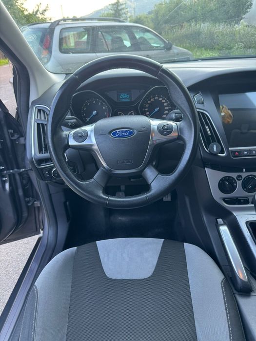 Vând sau schimb cu ford kuga + diferență