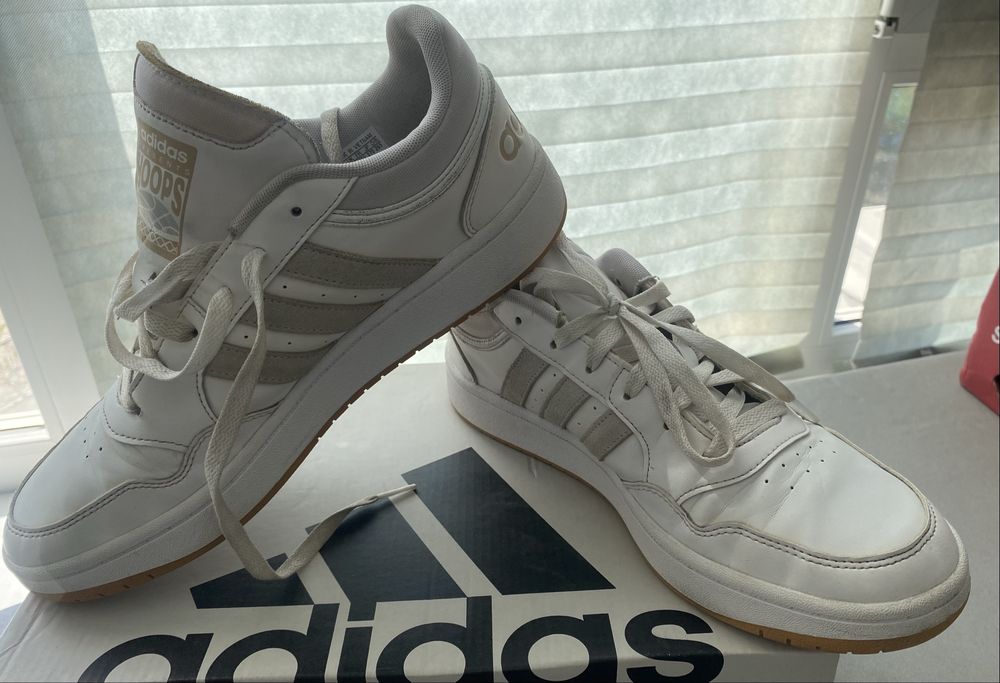 Продам Кеды adidas р-р 42