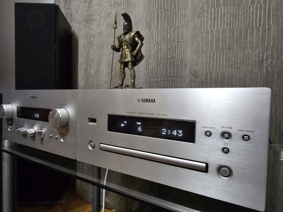 Linie Yamaha MCR-840 + CD Player Yamaha CD-640 – sunet Hi-Fi!!!