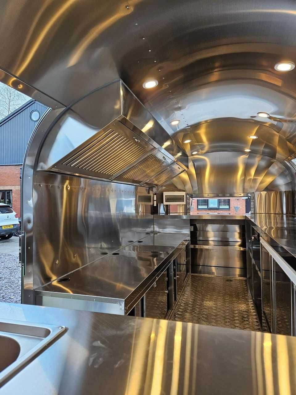 Търговска каравана FoodTruck Каравана за бързо хранене
