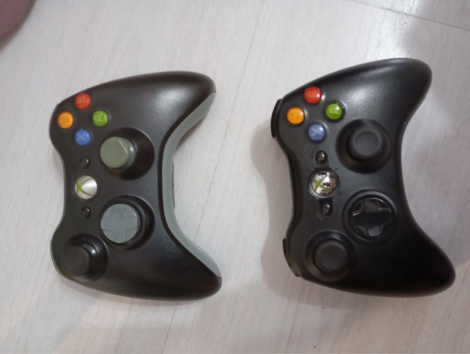 Xbox 360 с 2бр джойстици и 7бр игри